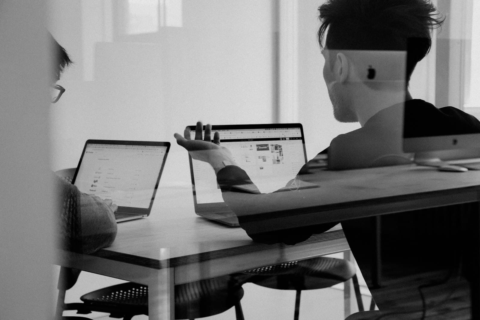 Operations KPI monitoring and weekly automation reporting